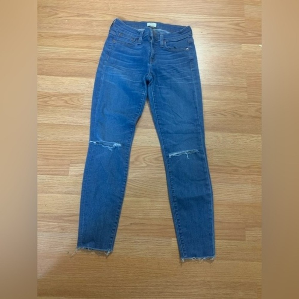 J.CREW Distressed Jeans Size 25 XS